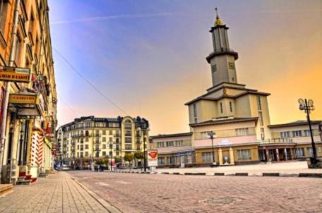 Apartment In The City Center Ivano-Frankivsk Exterior foto